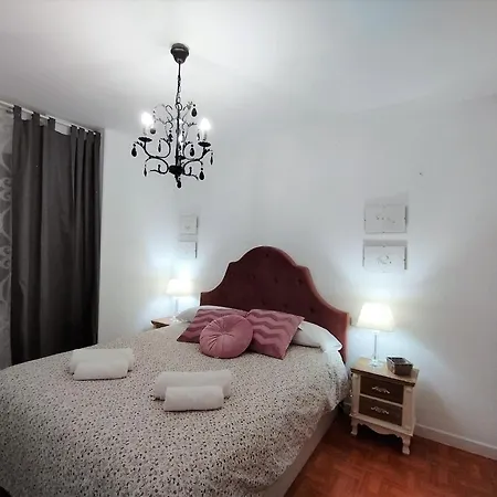 Coquetty Housing In Santander Bay *